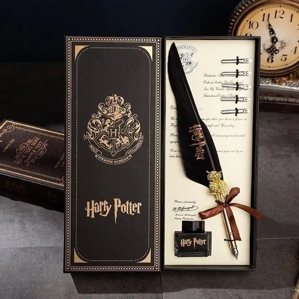 Чорна перова ручка із серії Harry Potter